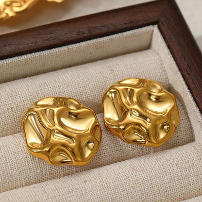 Trendy earrings for women